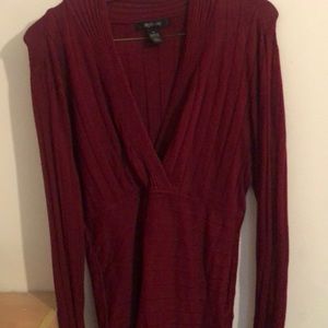 Style & co long sleeve ripped v neck top